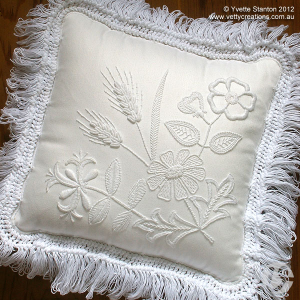 Mountmellick embroidery wildflower cushion class