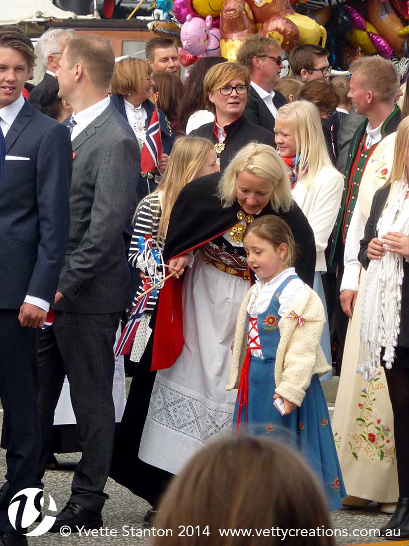 People of Bergen parading